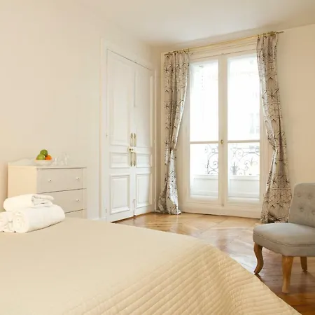 Rue De Rennes - Montparnasse Daire Paris