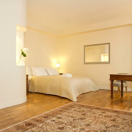 Daire Rue De Rennes - Montparnasse *